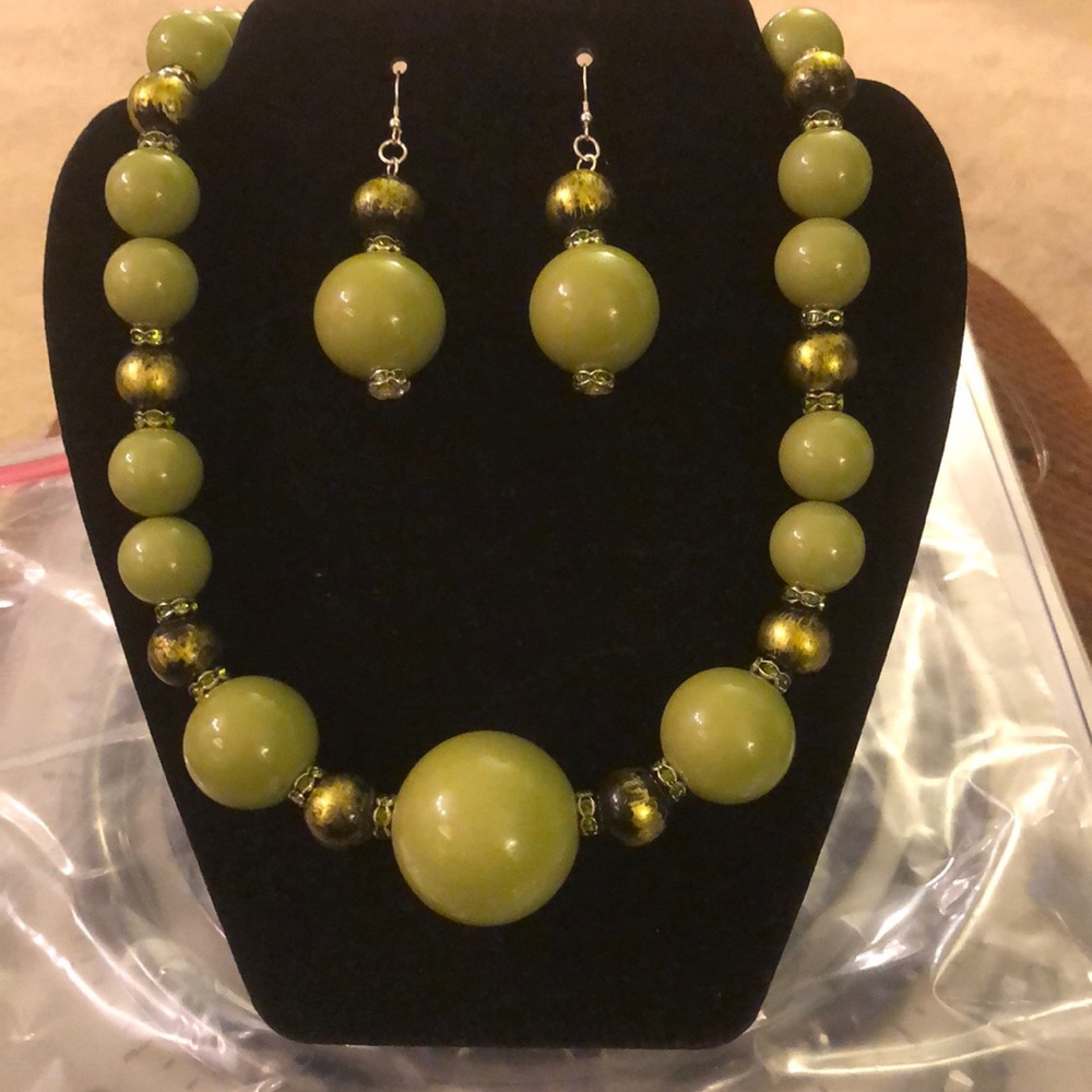 NECKLACE SET